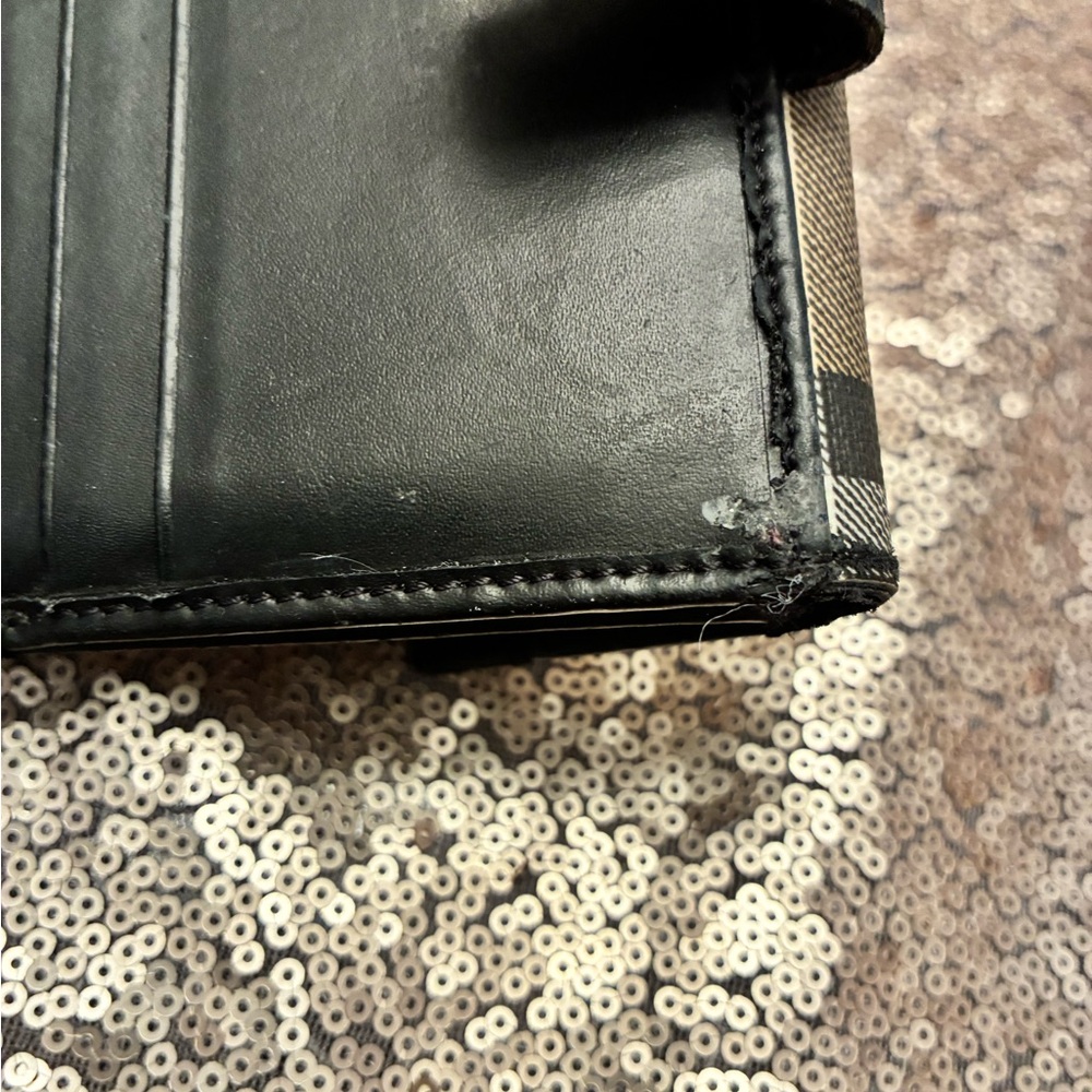 Classic Vintage Burberry Plaid - Black Trim Wallet w Coin Slot - Picture 8 of 15